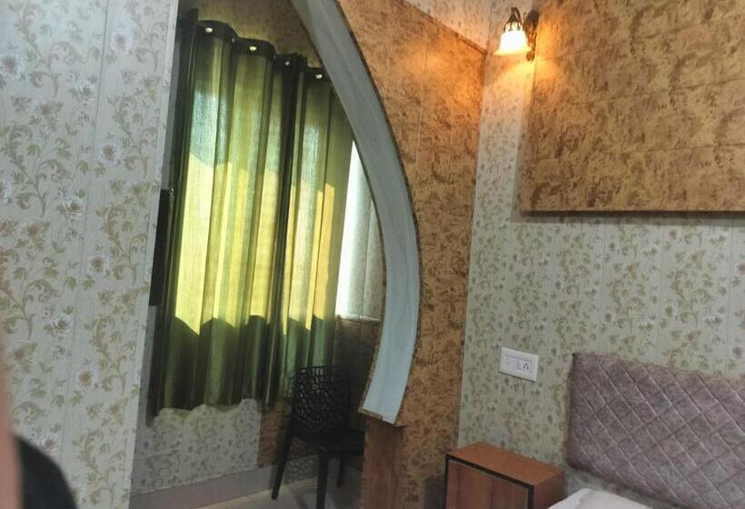 Quarto Deluxe, Eagle Nest Guest House