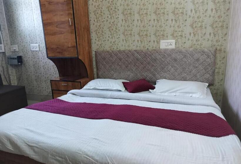 标准间, Eagle Nest Guest House