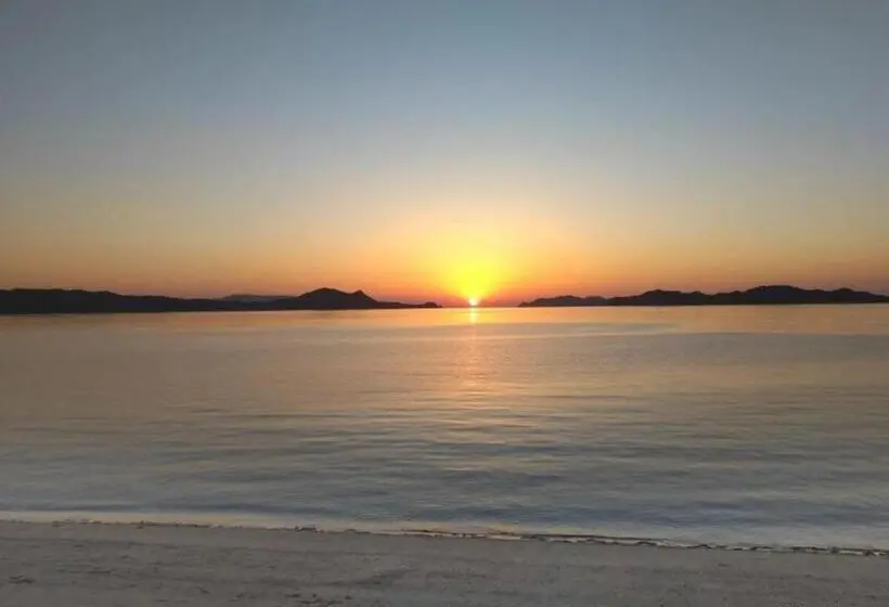 Talo 1 Makuuhuone, Imaginewestocean   Vacation Stay 15913