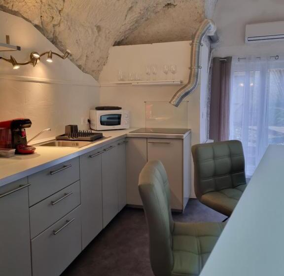 标准间, Le Clos Des Violettes