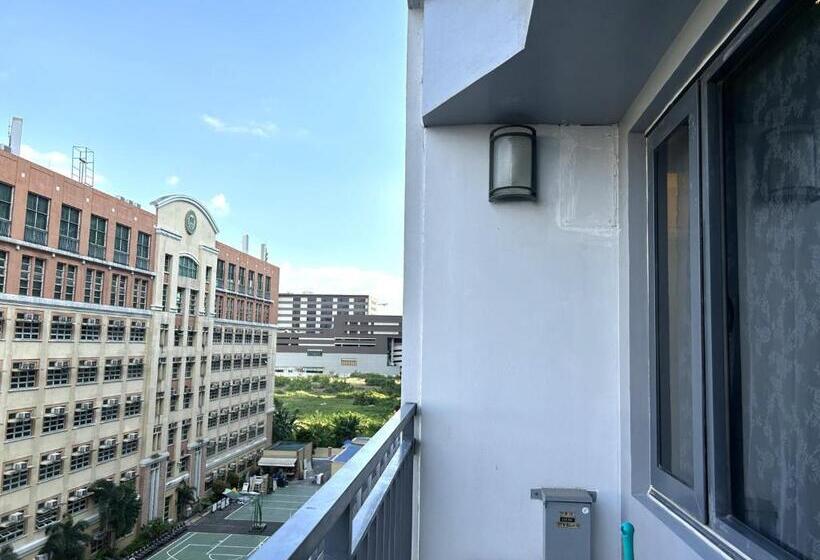 Quarto Deluxe com Sacada, Shore Residences Moa Dynastel Staycation