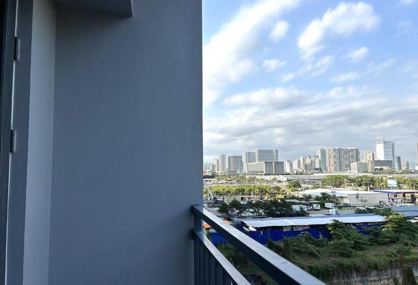 Quarto Deluxe com Sacada, Shore Residences Moa Dynastel Staycation