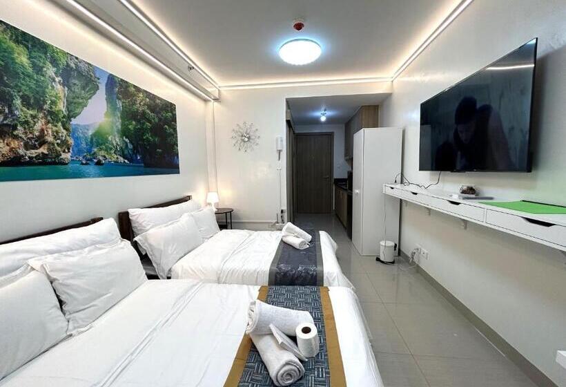 Quarto Deluxe com Sacada, Shore Residences Moa Dynastel Staycation