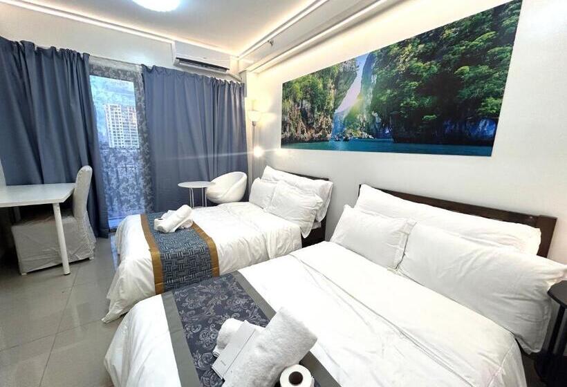 バルコニー付きデラックスルーム, Shore Residences Moa Dynastel Staycation