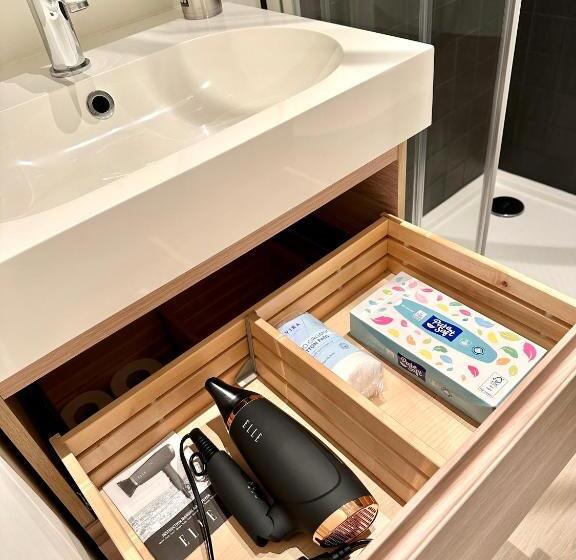 バス共有のスタンダードルーム, Cozy Bed And Breakfast At European Commision