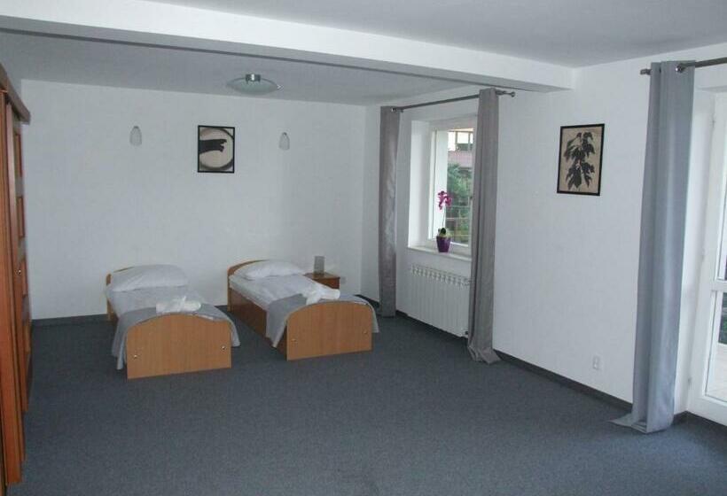 Апартаменты 1 Спальня, Arkadia