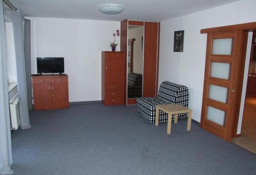 Апартаменты 1 Спальня, Arkadia