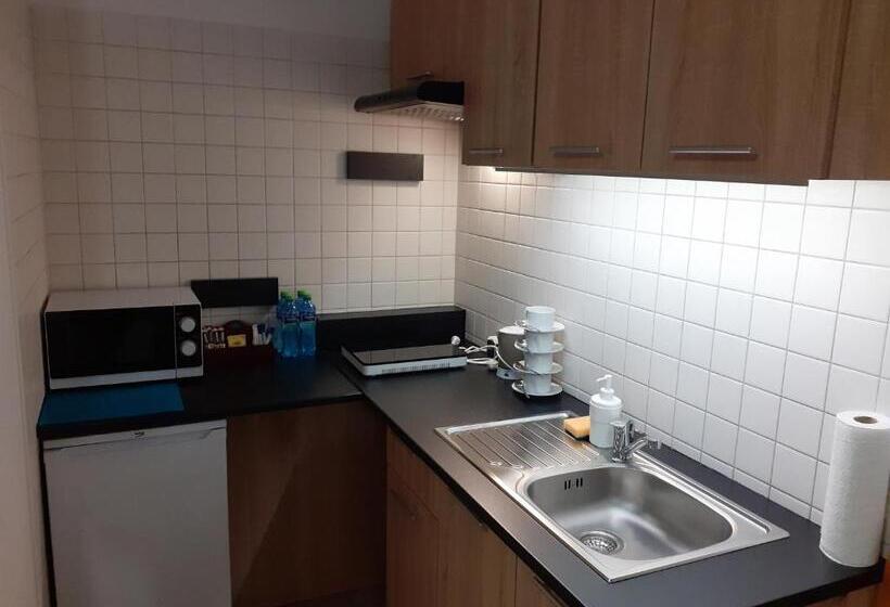 Апартаменты 2 Спальни, Arkadia