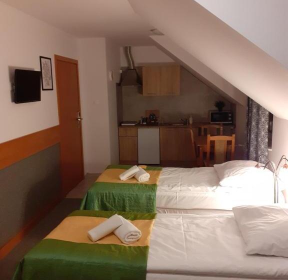 Студия Стандарт, Arkadia