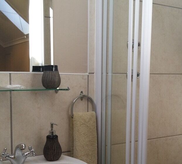 Номер Стандарт, 88 Baron Van Reede Guesthouse