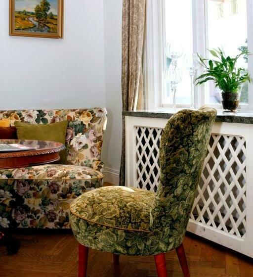 غرفة قياسية فردية, Adels