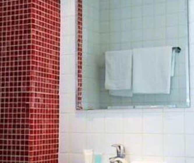 غرفة قياسية فردية, Adels