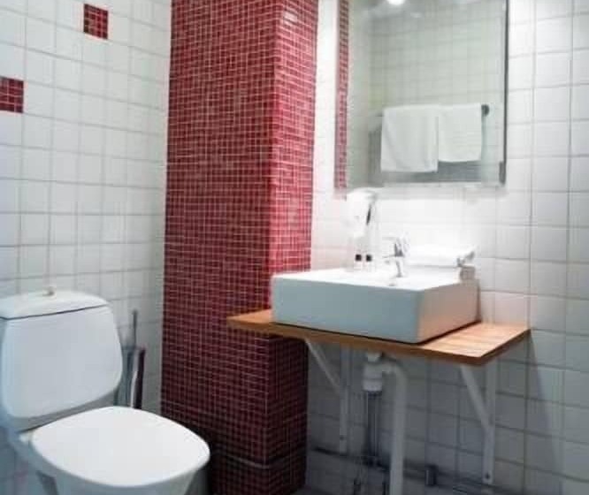 غرفة قياسية, Adels