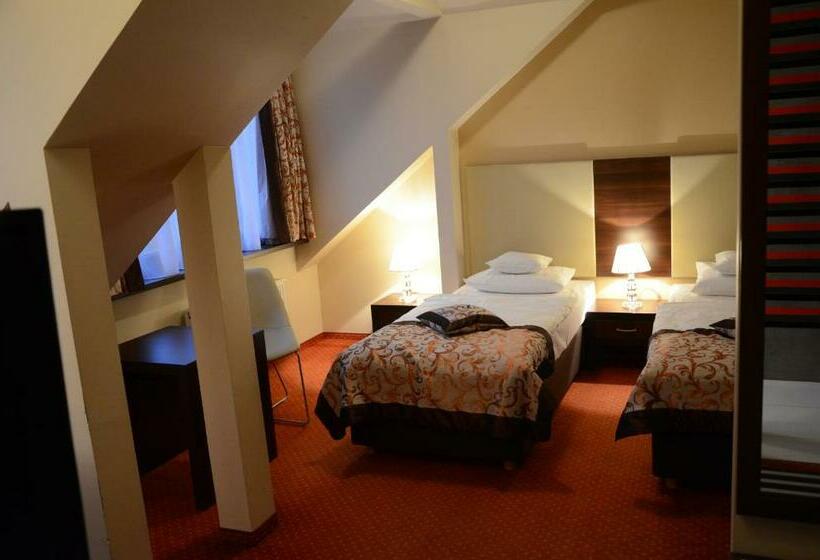 اتاق راحتی, Agat