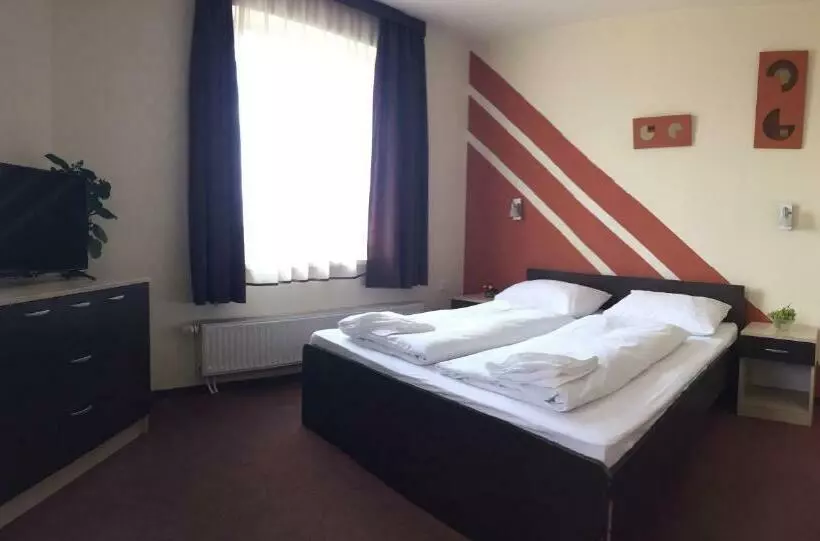 اتاق استاندارد, City Hotel Agoston