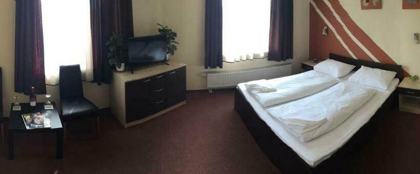 标准间, City Hotel Agoston