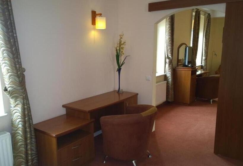 سوییت, Apartamenty Pod Ratuszem