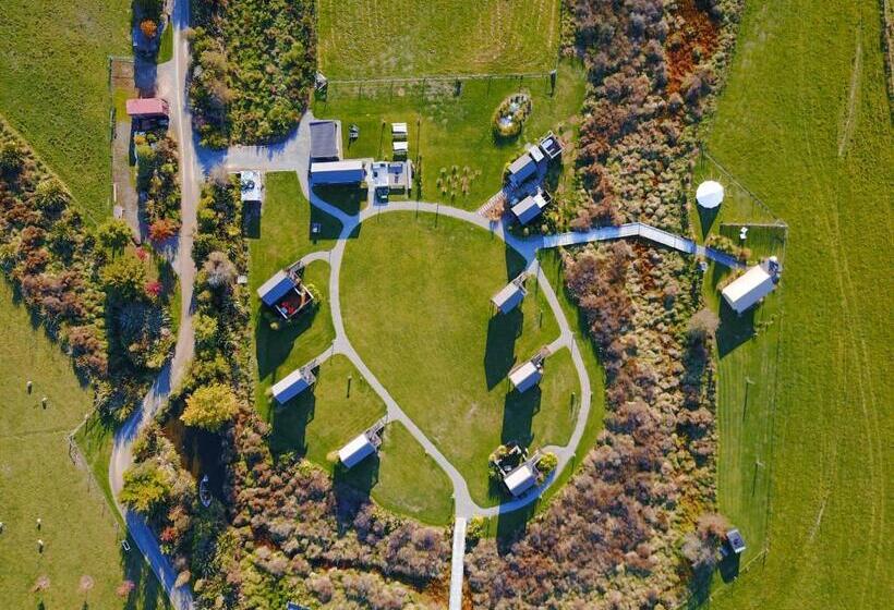 Standard Tent, Appleby House & Rabbit Island Huts