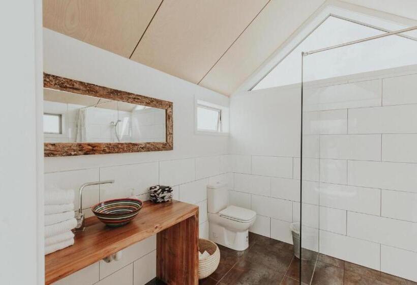 스탠다드 룸 공동 욕실, Appleby House & Rabbit Island Huts