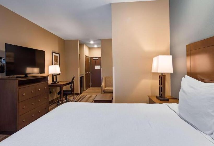 מיטת קינג בסוויטה, Best Western Plus Overland Inn