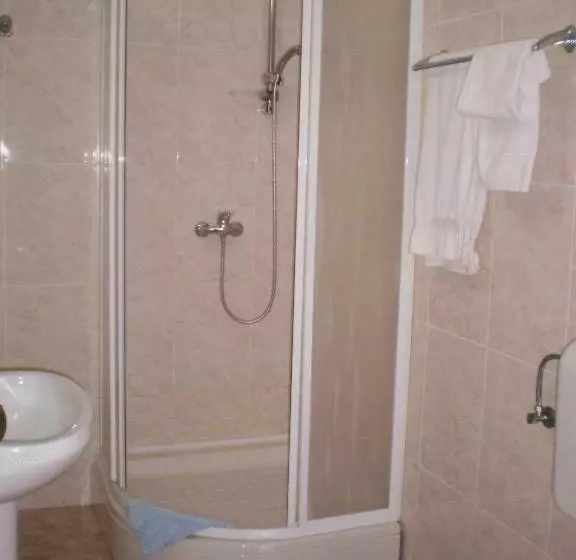 اتاق استاندارد, Delaf