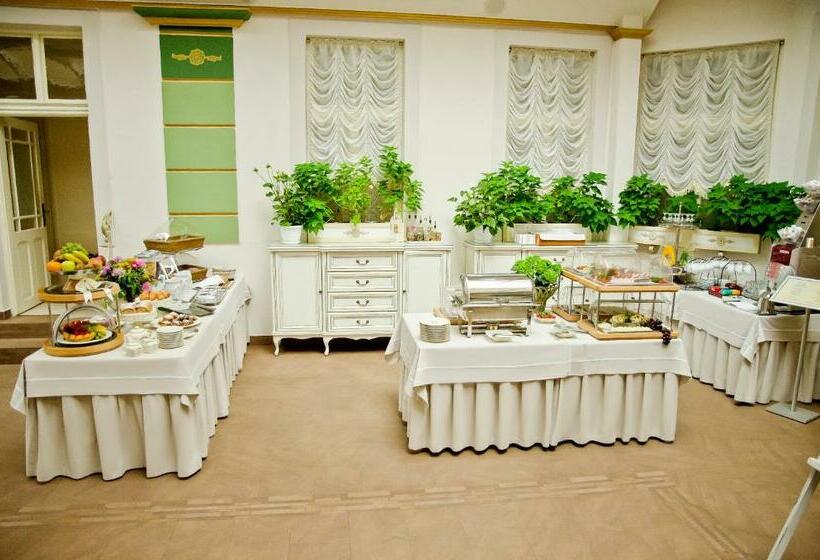 جناح, Golden Royal Boutique Hotel & Spa