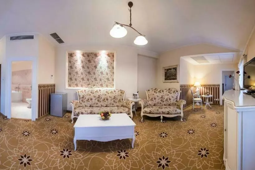 سوییت, Golden Royal Boutique Hotel & Spa