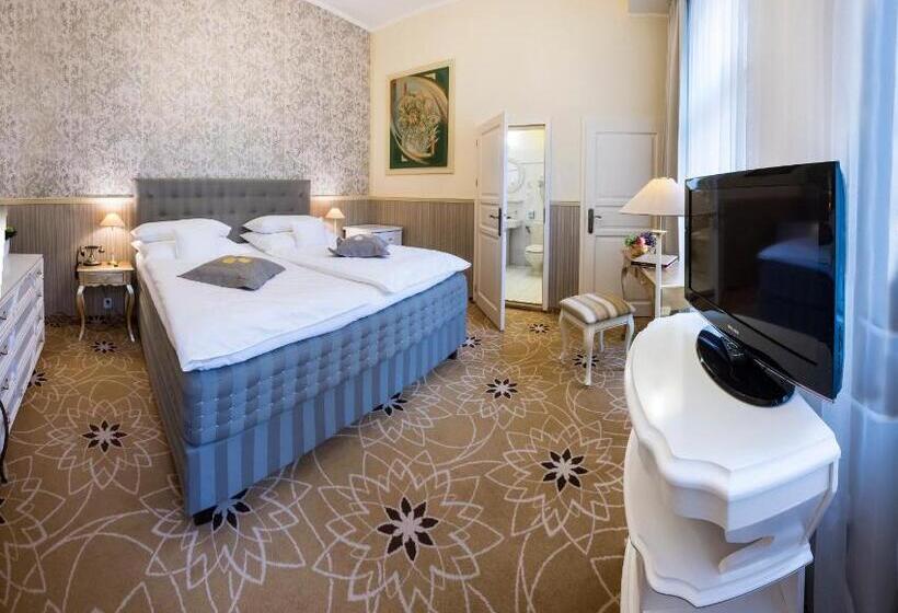 Номер Стандарт, Golden Royal Boutique Hotel & Spa