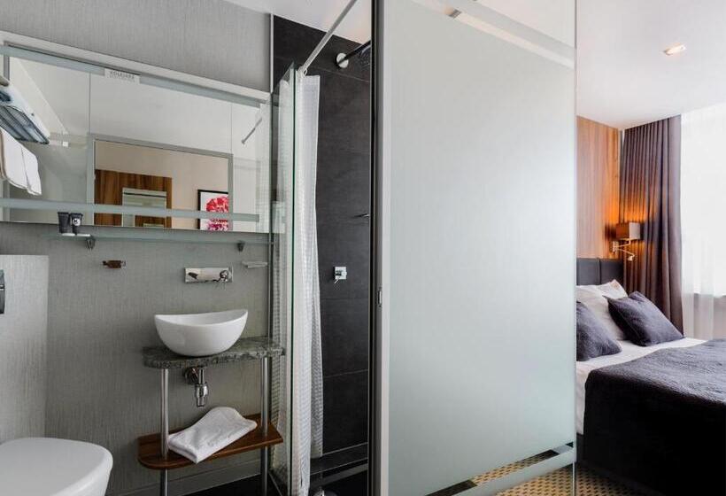 Deluxe Room Mountain View, Diuna Beskidy Ustroń   Dawny Kolejarz