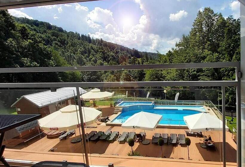 Deluxe Room Mountain View, Diuna Beskidy Ustroń   Dawny Kolejarz