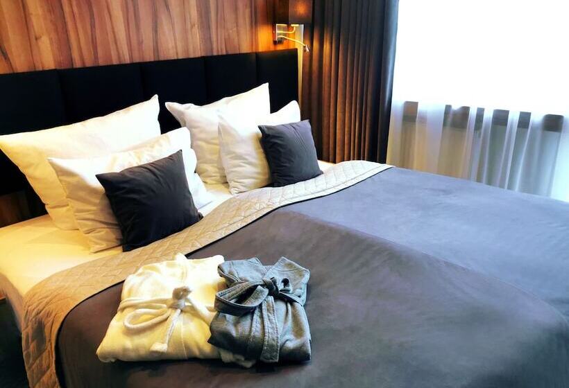 Deluxe Room Mountain View, Diuna Beskidy Ustroń   Dawny Kolejarz