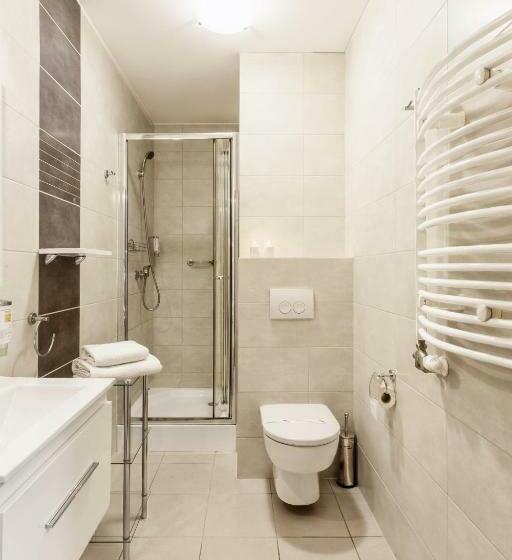 اتاق راحتی, Modrzewiowy Dwór