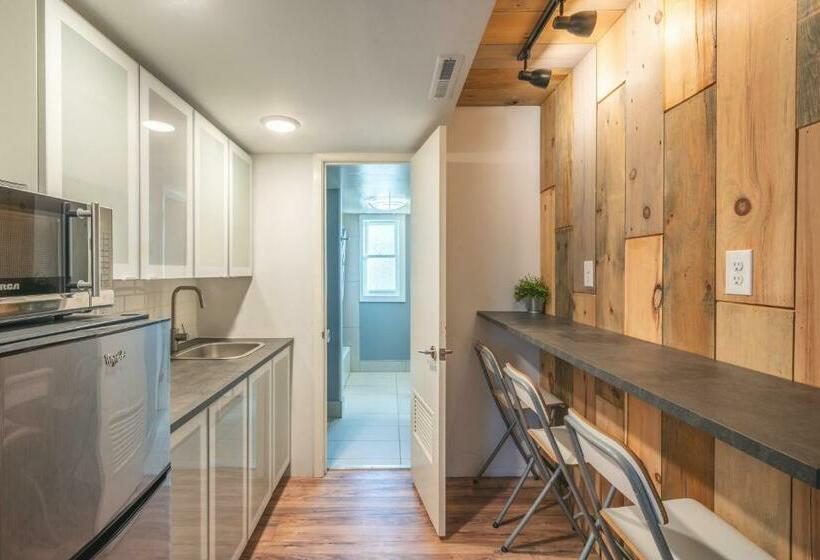 3침실 스위트, Rapids