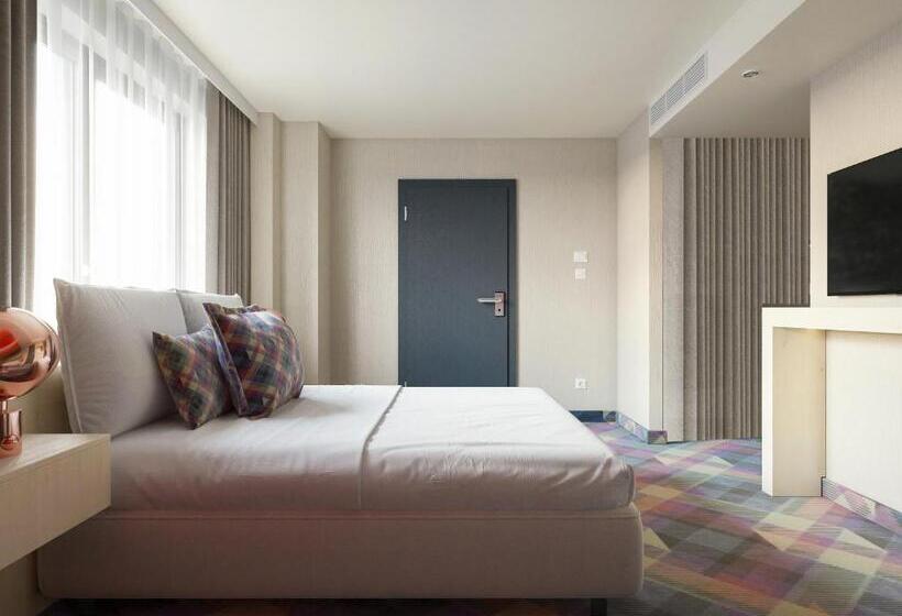 高级家庭房间, Science