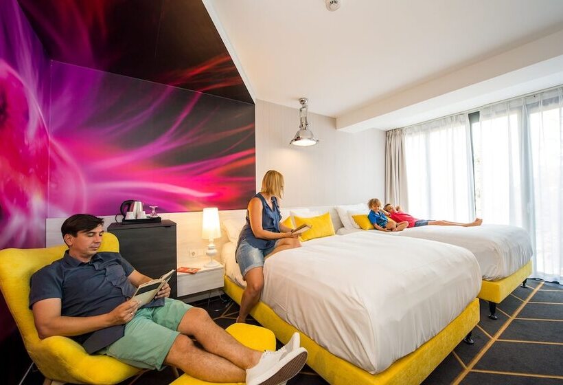 高级大房间, Science