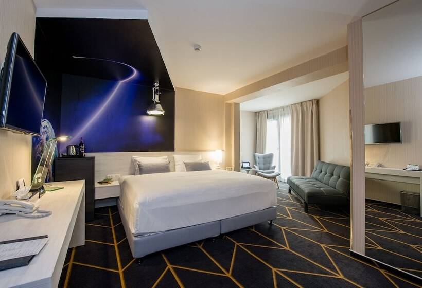 行政房间, Science