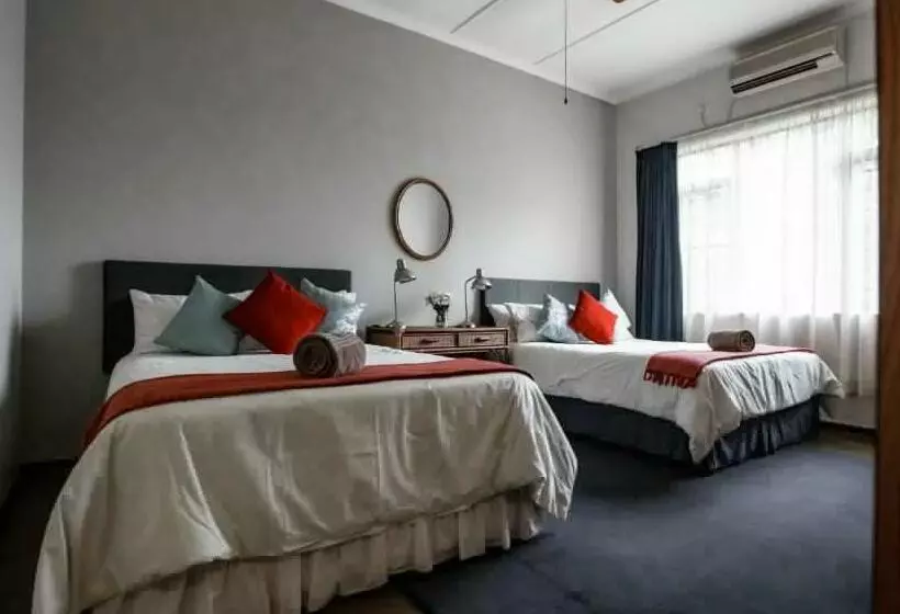 Standard Kolmen Hengen Huone, Selati 103 Guest Cottages