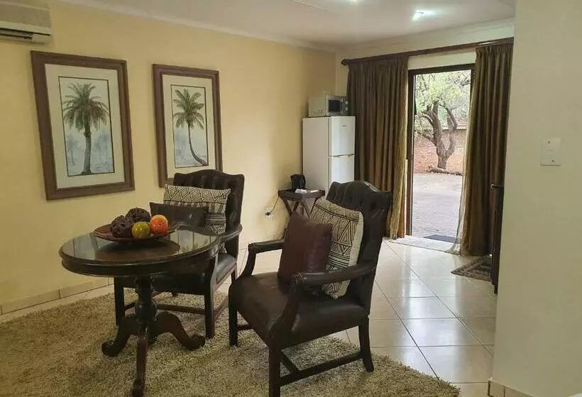 Standard Kolmen Hengen Huone, Selati 103 Guest Cottages