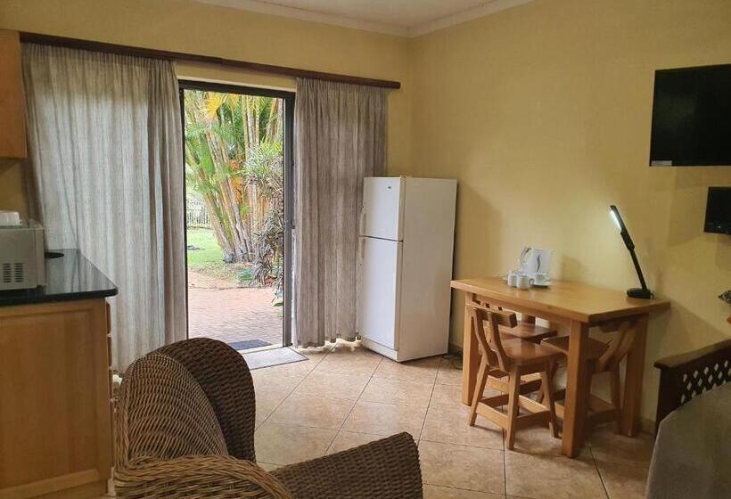 Номер Стандарт Трехместный, Selati 103 Guest Cottages