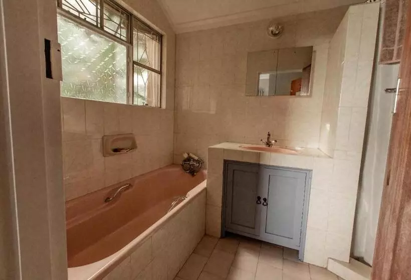 Deluxe Neljän Hengen Huone, Selati 103 Guest Cottages