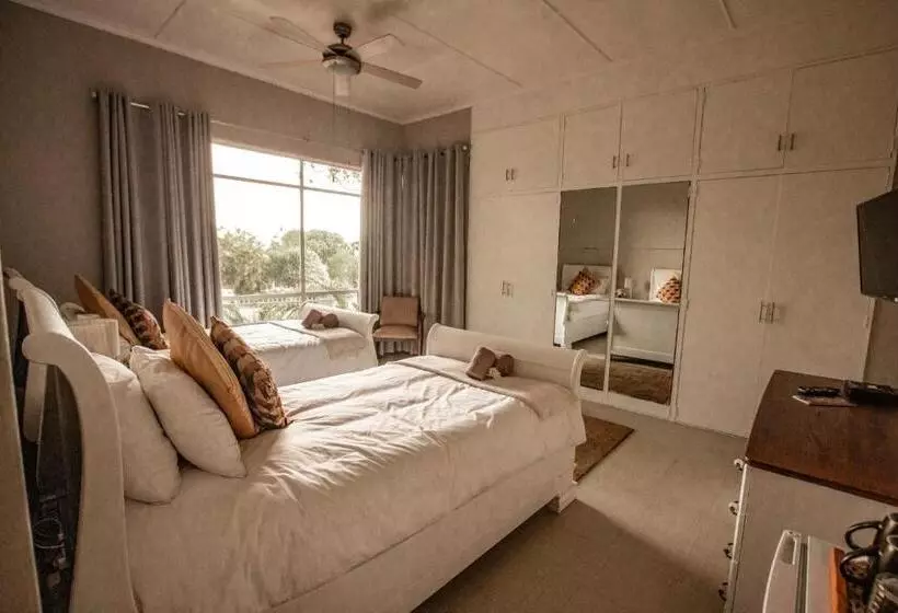 Deluxe Neljän Hengen Huone, Selati 103 Guest Cottages