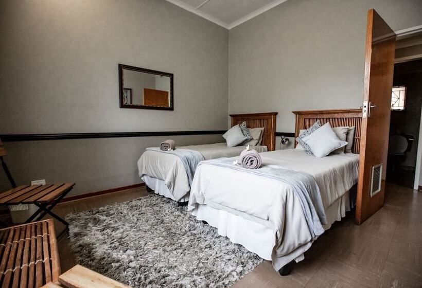 Quarto Familiar, Selati 103 Guest Cottages