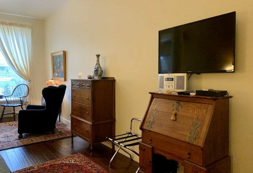 豪华套房, The Barrington