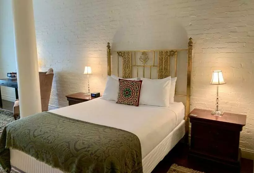 デラックススイート, The Barrington