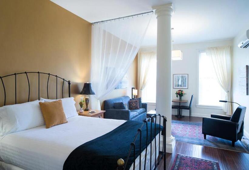 豪华套房, The Barrington