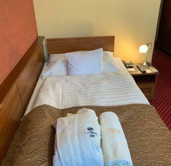 غرفة قياسية فردية, Therma Dunajská Streda