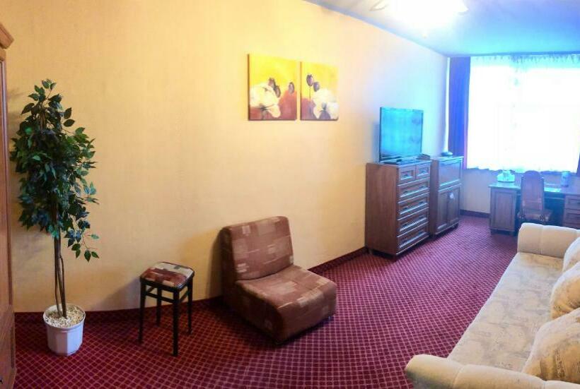 جناح عائلي, Therma Dunajská Streda