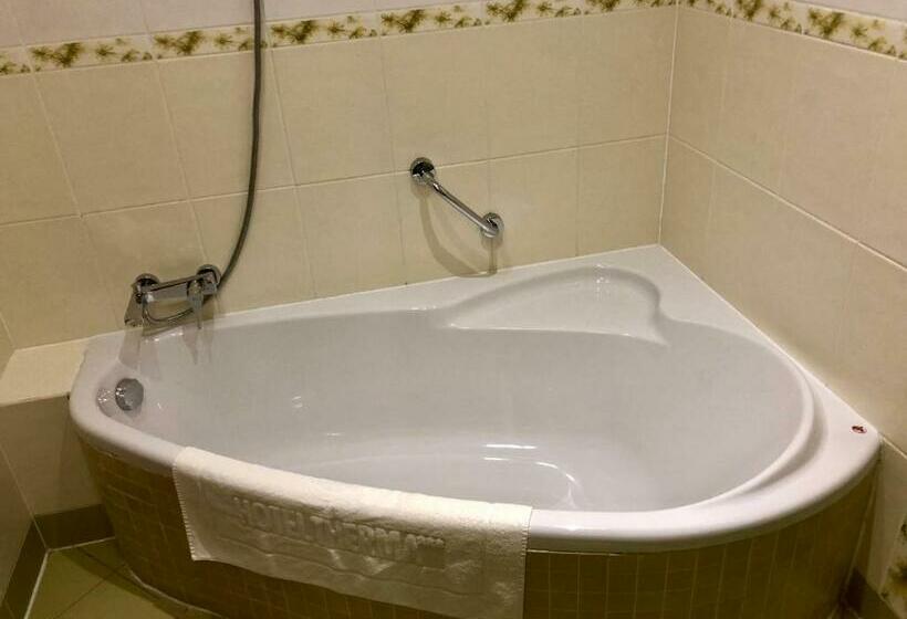 جناح عائلي, Therma Dunajská Streda