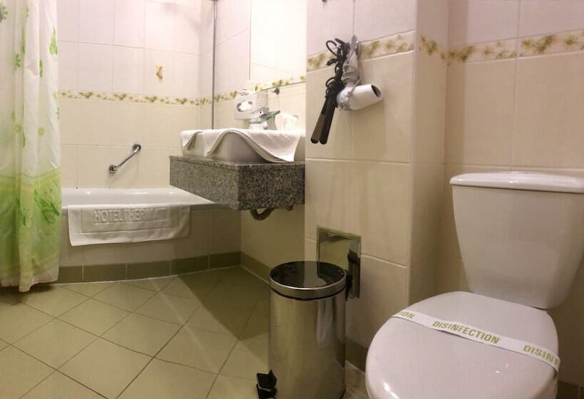 غرفة قياسية, Therma Dunajská Streda