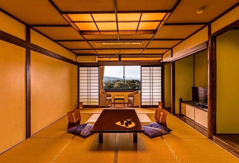 اتاق استاندارد با چشم‌انداز باغ, Ooedo Onsen Monogatari Shima Saichoraku